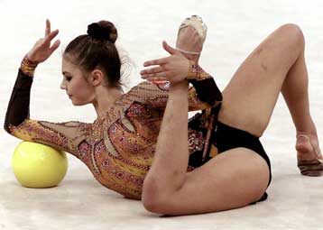 Προ-ολυμπιακή αναμέτρηση με τη Ρωσία για την ελληνική ομάδα της ρυθμικής