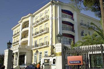 Αύξηση 54% στα κέρδη του ομίλου Eurobank το πρώτο εξάμηνο