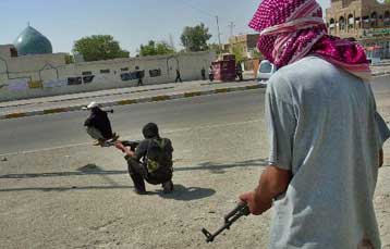 Μαίνονται οι συγκρούσεις στο Ιράκ, εν αναμονή της άφιξης ΝΑΤΟϊκών αξιωματικών