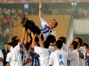 Η Ιαπωνία κατέκτησε το Πανασιατικό Κύπελλο, θα αγωνιστεί στο Κύπελλο Συνομοσπονδιών