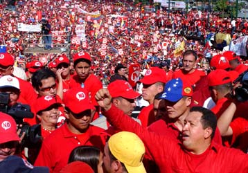 Εντυπωσιακή διαδήλωση χιλιάδων οπαδών του Ούγκο Τσάβες στο Καράκας
