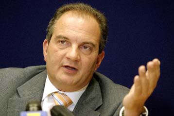 Με ευχαριστίες στις προηγούμενες κυβερνήσεις το διάγγελμα Καραμανλή για τους Αγώνες