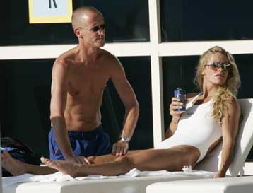 Ο Χούγκεμπαντ στο… πάρτι του Φελπς υπό το βλέμμα της Ντε Μπρούιν