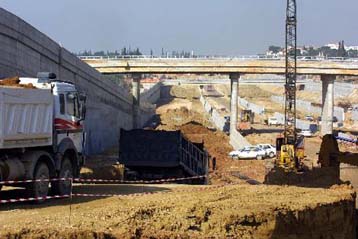 Κίνδυνος εμπλοκής για έργα ύψους 6,5 δισ. ευρώ