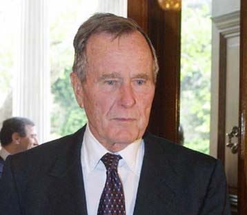 Στην Ελλάδα έφθασε ο πατήρ Μπους – Αυστηρά μέτρα ασφαλείας