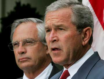 Ένας Ρεπουμπλικανός βουλευτής από τη Φλόριντα αναλαμβάνει τα ηνία της CIA