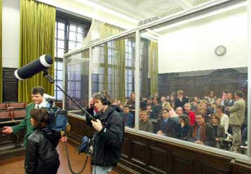 Οι ΗΠΑ απαγορεύουν την κατάθεση μάρτυρα-κλειδί στην επανάληψη της δίκης Μοτασαντέκ