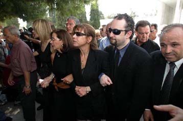 «Μάτια βουρκωμένα» συνόδεψαν τον Δημήτρη Παπαμιχαήλ στην τελευταία του κατοικία