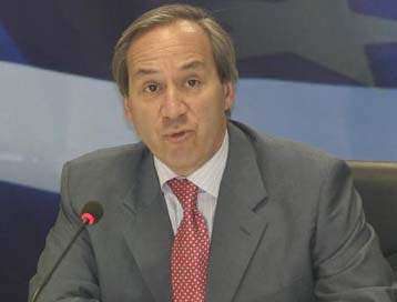 Προβληματισμός για το χρέος από πιθανή πιστοληπτική υποβάθμιση και άνοδο επιτοκίων