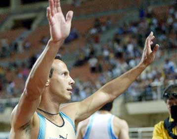 Από τον Γκάλη στον Κεντέρη και μετά στο βωμό του ΟΑΚΑ η Ολυμπιακή Φλόγα