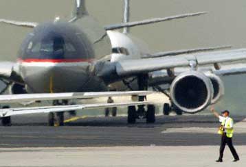 Προειδοποιητικό τηλεφώνημα για βόμβα «έκλεισε» το αεροδρόμιο της Σόφιας