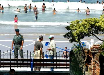 Συναγερμός στην Ισπανία μετά από πληροφορίες για βόμβες της ΕΤΑ σε τουριστικό θέρετρο