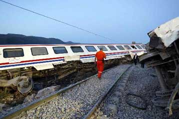 Νέο σιδηροδρομικό δυστύχημα στην Τουρκία με έξι νεκρούς και 85 τραυματίες