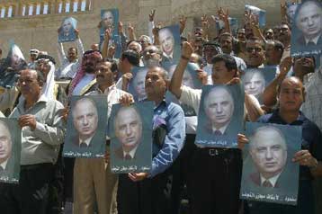 Στη Βαγδάτη επέστρεψε ο Αχμάντ Τσαλαμπί παρά τον κίνδυνο προφυλάκισης