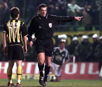 Το Πορτογαλία-Ρωσία θα «σφυρίξει» ο Βασσάρας για τα προκριματικά του Μουντιάλ 2006