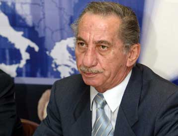 Στην Αθήνα για την Τελετή Έναρξης των Αγώνων ο Τάσσος Παπαδόπουλος