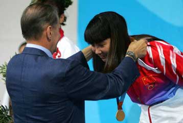 Στην Κίνα και τη Λι Ντου το πρώτο χρυσό μετάλλιο των Ολυμπιακών της Αθήνας