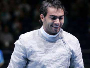 Tρεις αποκλεισμοί στην ξιφασκία ανδρών για Μανέτα, Ντουράκο, Μπασματζιάν