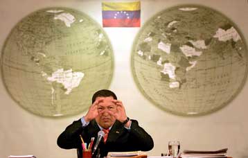 Σε δημοψήφισμα η παραμονή του Ούγκο Τσάβες στην προεδρία της Βενεζουέλας