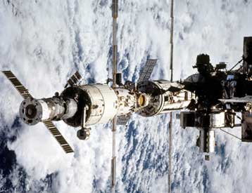 Ρωσικό σκάφος ζυγίζει τον Διεθνή Διαστημικό Σταθμό