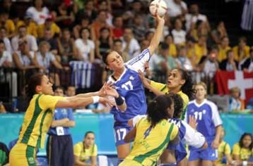 Με ήττα 29-21 από τη Βραζιλία ξεκίνησε τους αγώνες της η εθνική χάντμπολ γυναικών