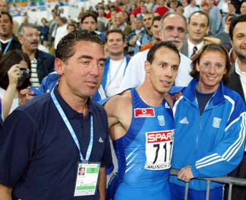 Παραμένουν στο ΚΑΤ Κεντέρης και Θάνου-Θα απολογηθούν διά εκπροσώπου στη ΔΟΕ