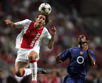 «Εξάρα» της Φέγενορντ επί της Γκράαφσαπ και νίκη του Αγιαξ στην Ολλανδία