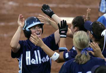 Αφησε υποσχέσεις η εθνική σόφτμπολ, πρώτη νίκη με 2-0 επί του Καναδά