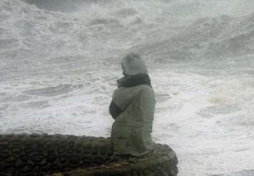 Πλημμύρες «χτύπησαν» τη βόρεια Κορνουάλη – Μαζική επιχείρηση διάσωσης πολιτών