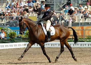 Η ατυχία «χτύπησε» την Χάιντι Αντικατζίδη στο ιππικό τρίαθλο