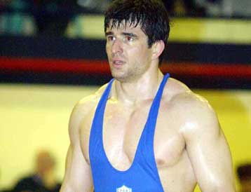 Εκτός Ολυμπιακών Αγώνων έθεσε τον Θάνο η Ομοσπονδία πάλης