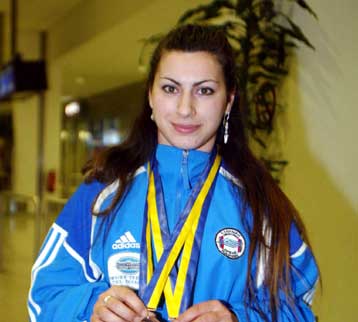 Η σειρά της Τσακίρη να ανέβει στα πλατό, ίσως και στο βάθρο!