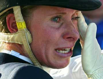 Στα 42 της η Μπετίνα Χόι οδήγησε τη Γερμανία στο χρυσό στο διπλό και στο ατομικό