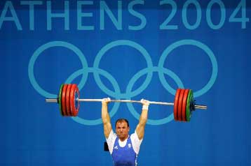 Στην πέμπτη θέση των 77 κιλών της άρσης βαρών ο Βίκτωρ Μήτρου – Χρυσό ο Σαγκίρ