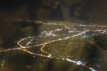 Κυκλοφοριακό κομφούζιο τη νύχτα στους δρόμους της Αθήνας