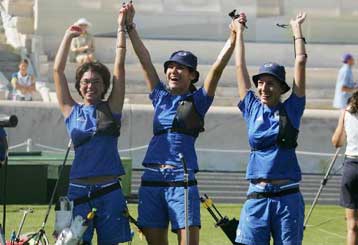 Πέρασε στους «8», αλλά αποκλείστηκε με ψηλά το κεφάλι η εθνική τοξοβολίας γυναικών