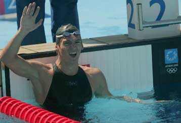 Στον τελικό των 1.500 μέτρων ελεύθερο ο Γιαννιώτης, στα ημιτελικά των 50 η Νιαγκουάρα