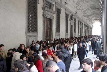 Με «λουκέτο» απειλείται το μουσείο Ουφίτσι της Φλωρεντίας