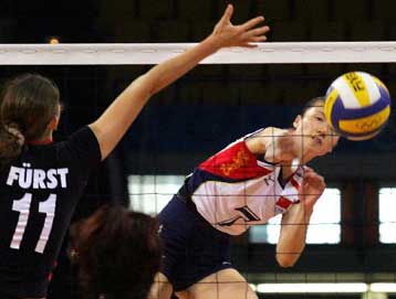 Τρίτη νίκη σε 4 αγώνες για την εθνική βόλεϊ γυναικών της Κίνας-Ανετα Κούβα, Ιταλία