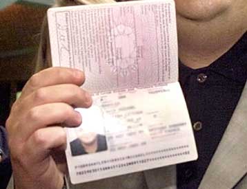 Απαλλάσσονται από έλεγχο οι ανυπότακτοι του εξωτερικού έως το τέλος Σεπτεμβρίου