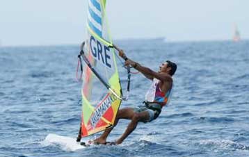 Ασανσέρ οι ιστιοδρομίες του Κακλαμανάκη, που έμεινε τελικά τέταρτος