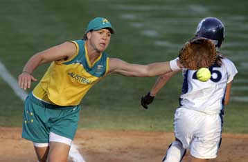 Έβδομη κατετάγη η ελληνική ομάδα σόφτμπολ μετά την ήττα της από την Αυστραλία με 3-2