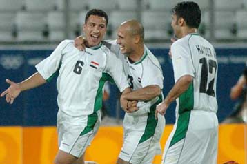 Εξοργισμένη η εθνική ποδοσφαίρου Ιράκ από το «Ολυμπιακό» μήνυμα Μπους