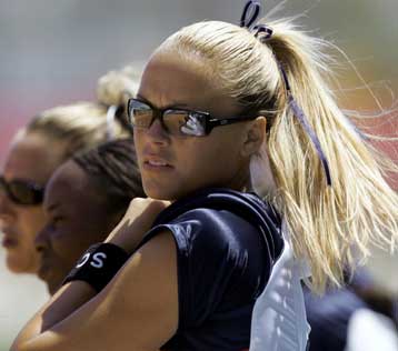 Αήττητες οι ΗΠΑ στην τετράδα του σόφτμπολ-Δεύτερη προσπάθεια για τον Καναδά