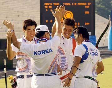 Αποκλείστηκε από τα τελικά του ομαδικού ανδρών στην τοξοβολία η ελληνική ομάδα