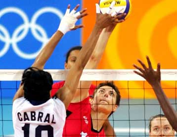 Σπουδαίες κόντρες στα προημιτελικά του Ολυμπιακού τουρνουά βόλεϊ γυναικών