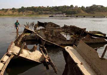 Ασταθή εκρηκτικά βυθισμένα στον Τάμεση απειλούν με πανίσχυρη έκρηξη