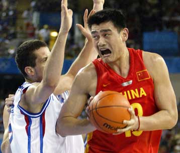 Την πόρτα της εξόδου έδειξαν οι Κινέζοι στην ομάδα μπάσκετ της Σερβίας – Μαυροβουνίου