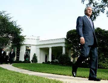 Διαψεύδεται ενδεχόμενο επίσκεψης του Τζορτζ Μπους στην Ελλάδα κατά τους Αγώνες