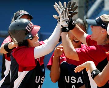 Αυλαία στο Ολυμπιακό τουρνουά σόφτμπολ με τις Αμερικανίδες να κατακτούν το χρυσό